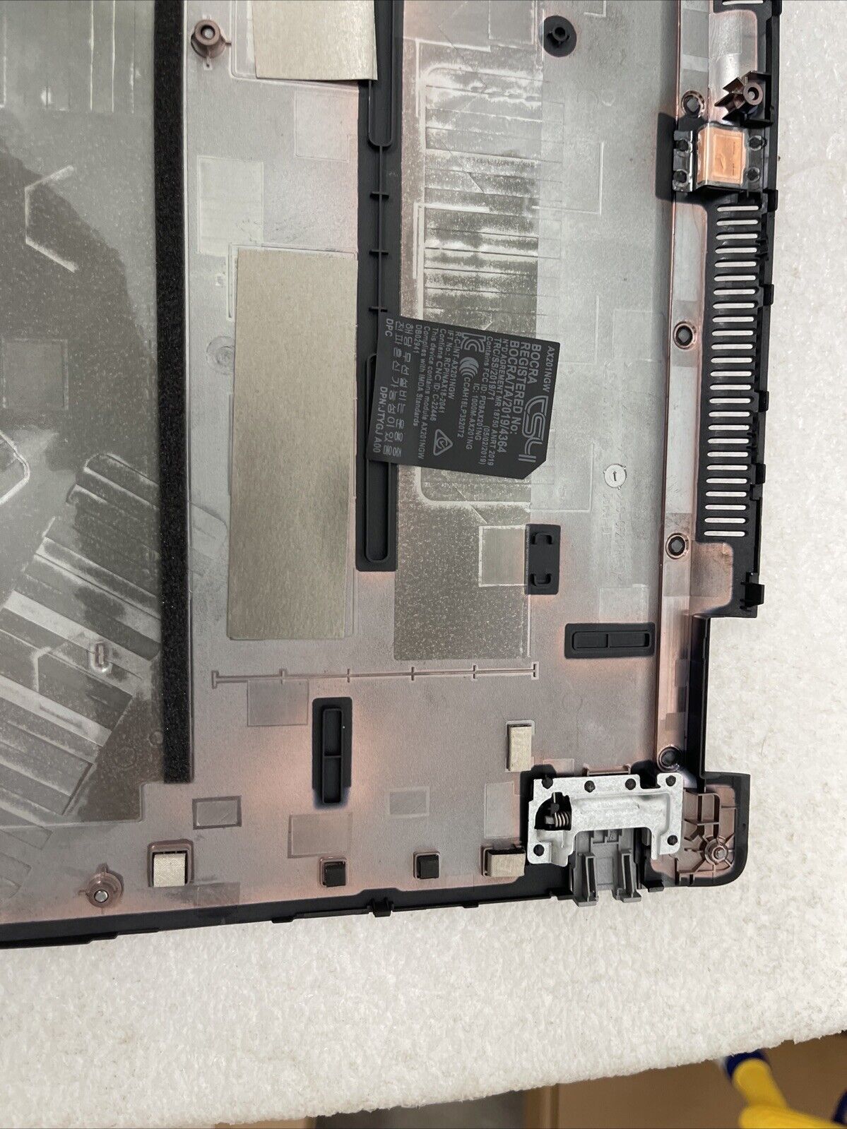 Genuine Dell Latitude 5520 Silver Bottom Base Cover Lower 03C21P 3C21P NG T8