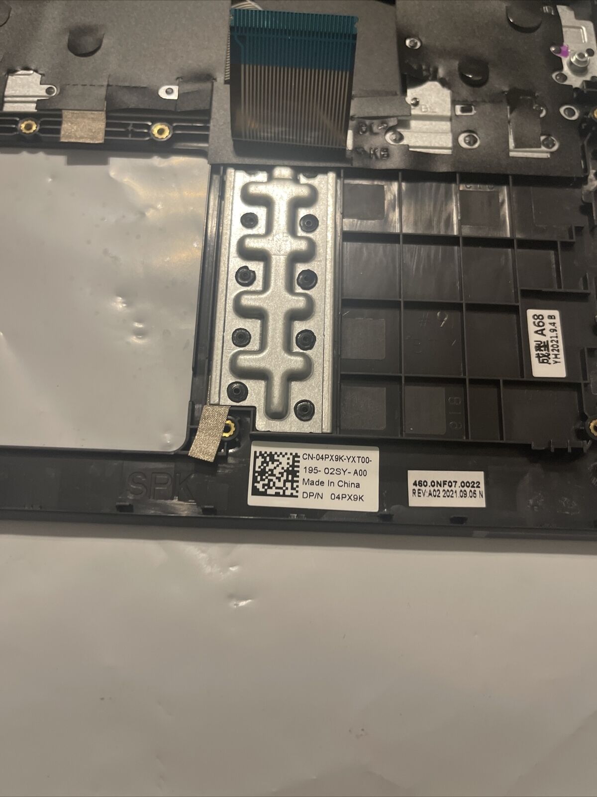 Genuine Dell Latitude 14 3420 Laptop Palmrest Non BCL SPANISH Keyboard 4PX9K T8