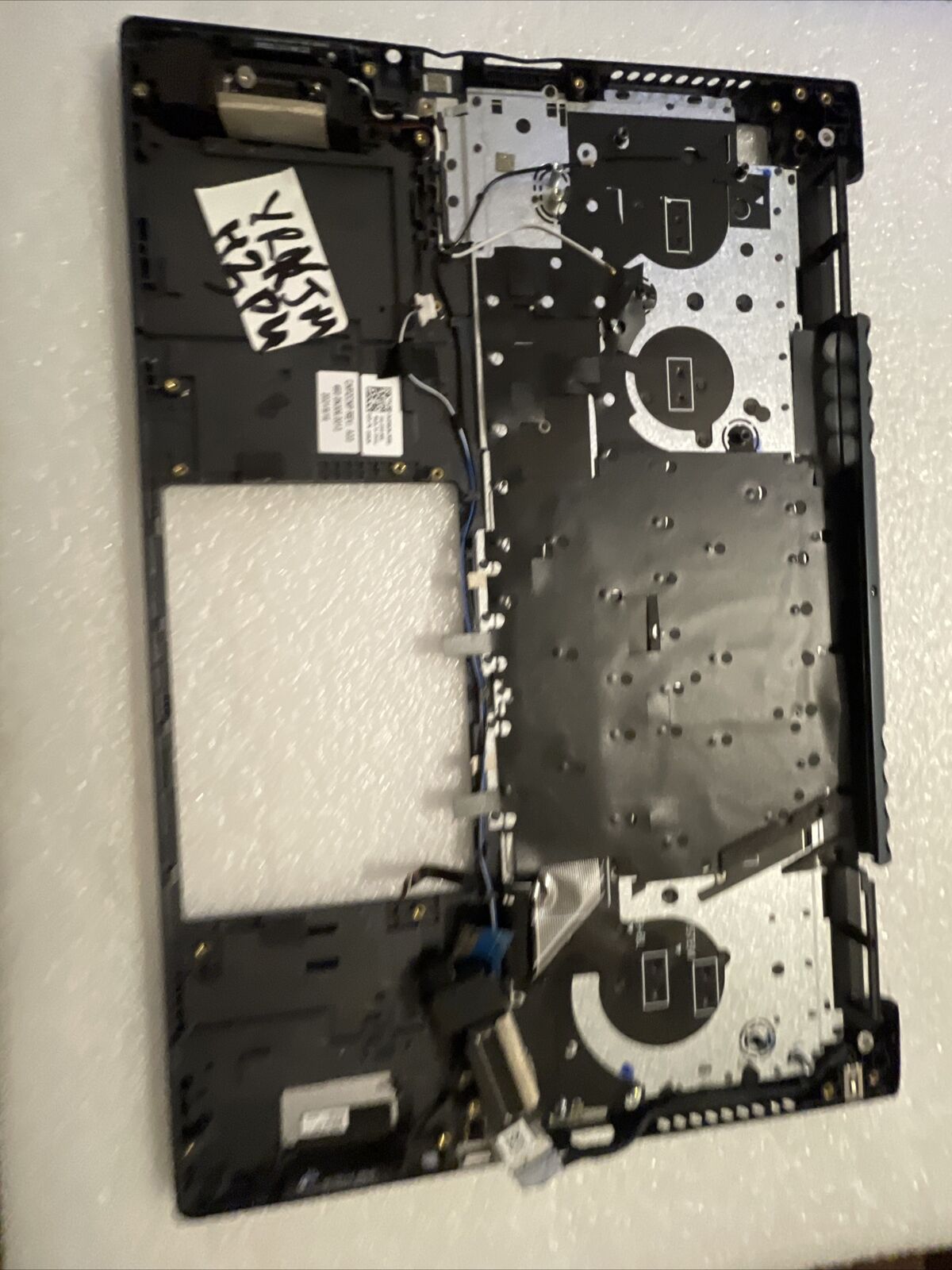 Dell Inspiron 16 Plus 7610 Laptop Palmrest US/EN Keyboard 0YRKJM H3P4 Dented