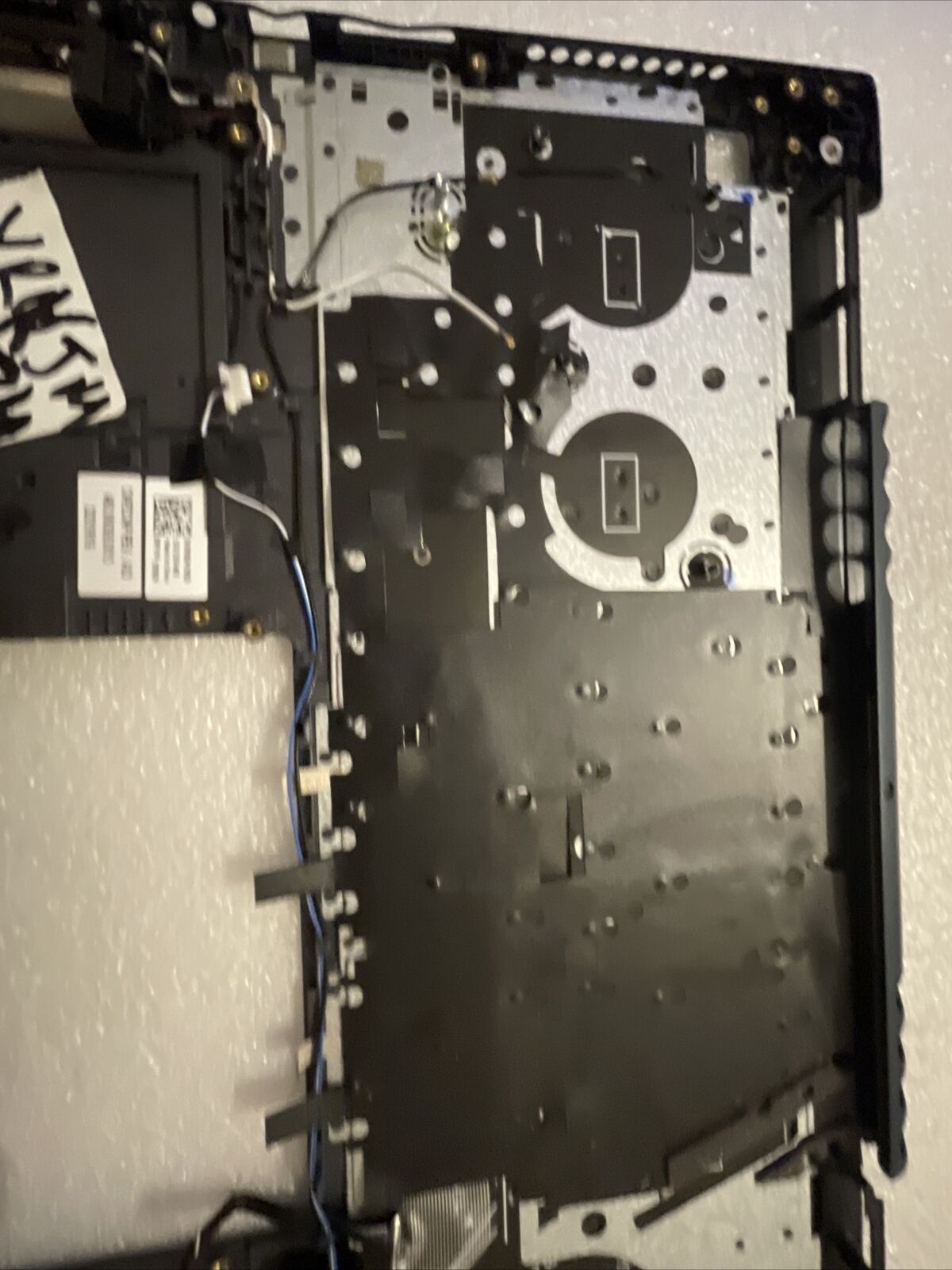 Dell Inspiron 16 Plus 7610 Laptop Palmrest US/EN Keyboard 0YRKJM H3P4 Dented
