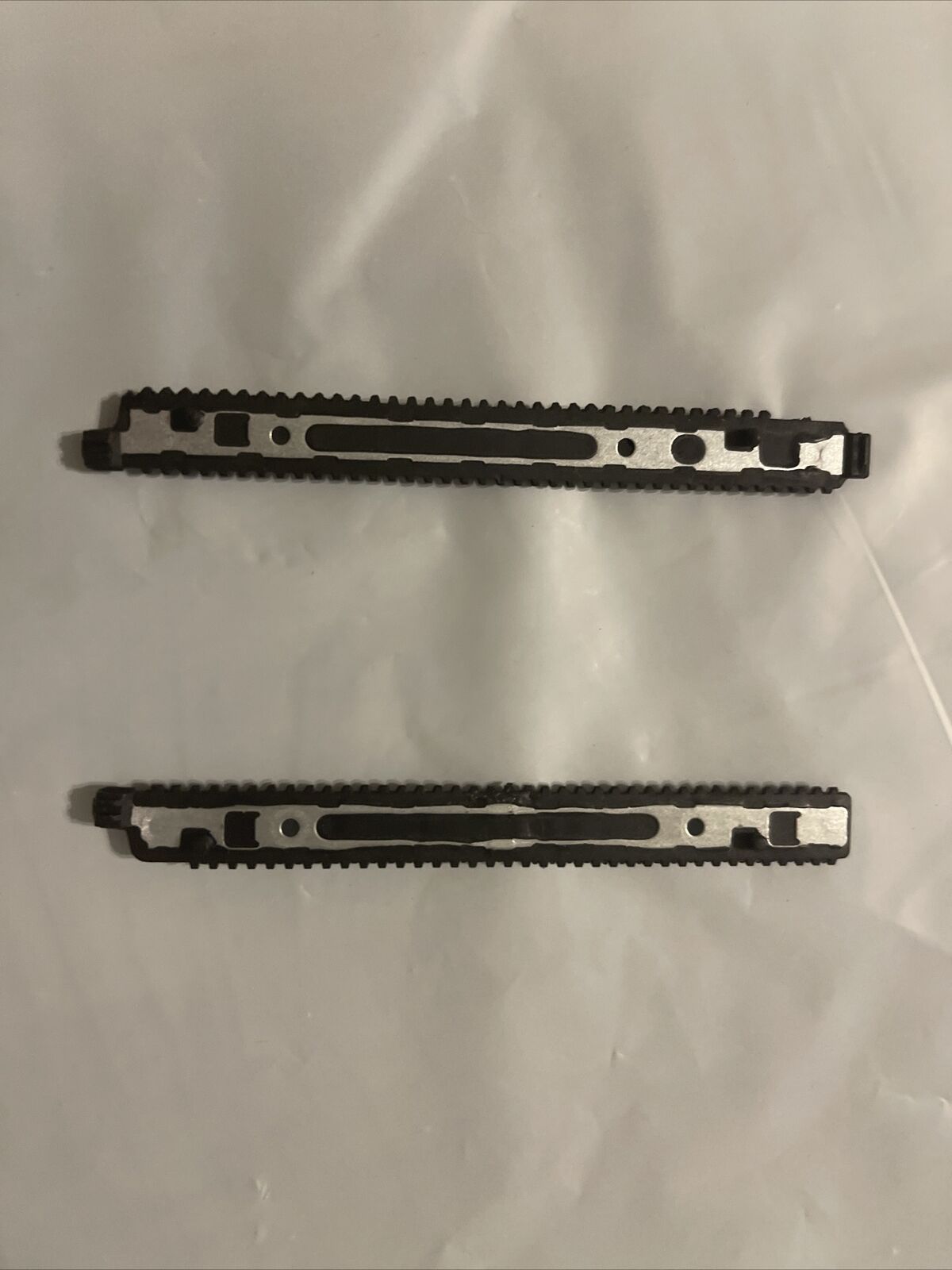 New GENUINE HP HD CADDY Bracket  15-CC 15-CC158NR (CD310) 926848-001 926848 ata