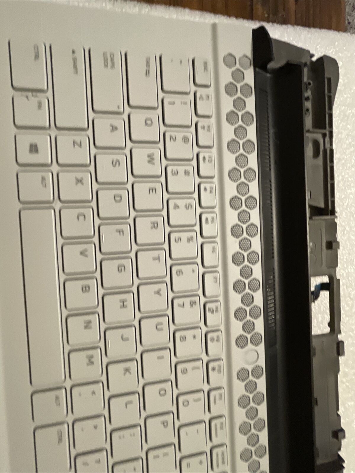 DELL Alienware M15 R2 Laptop C Shell Palmrest Keyboard 04XD4 004XD4 H1 P2