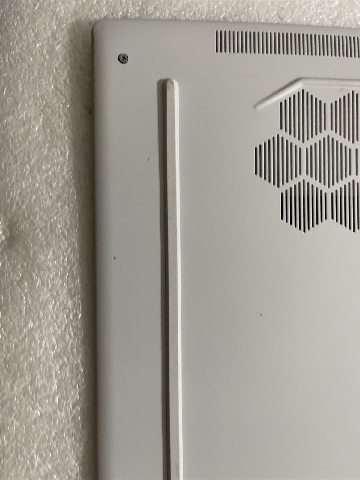 Genuine Dell Alienware X15 R1 R2 Bottom Base Cover TCTPN KW7Y1 0TCTPN H1 E1