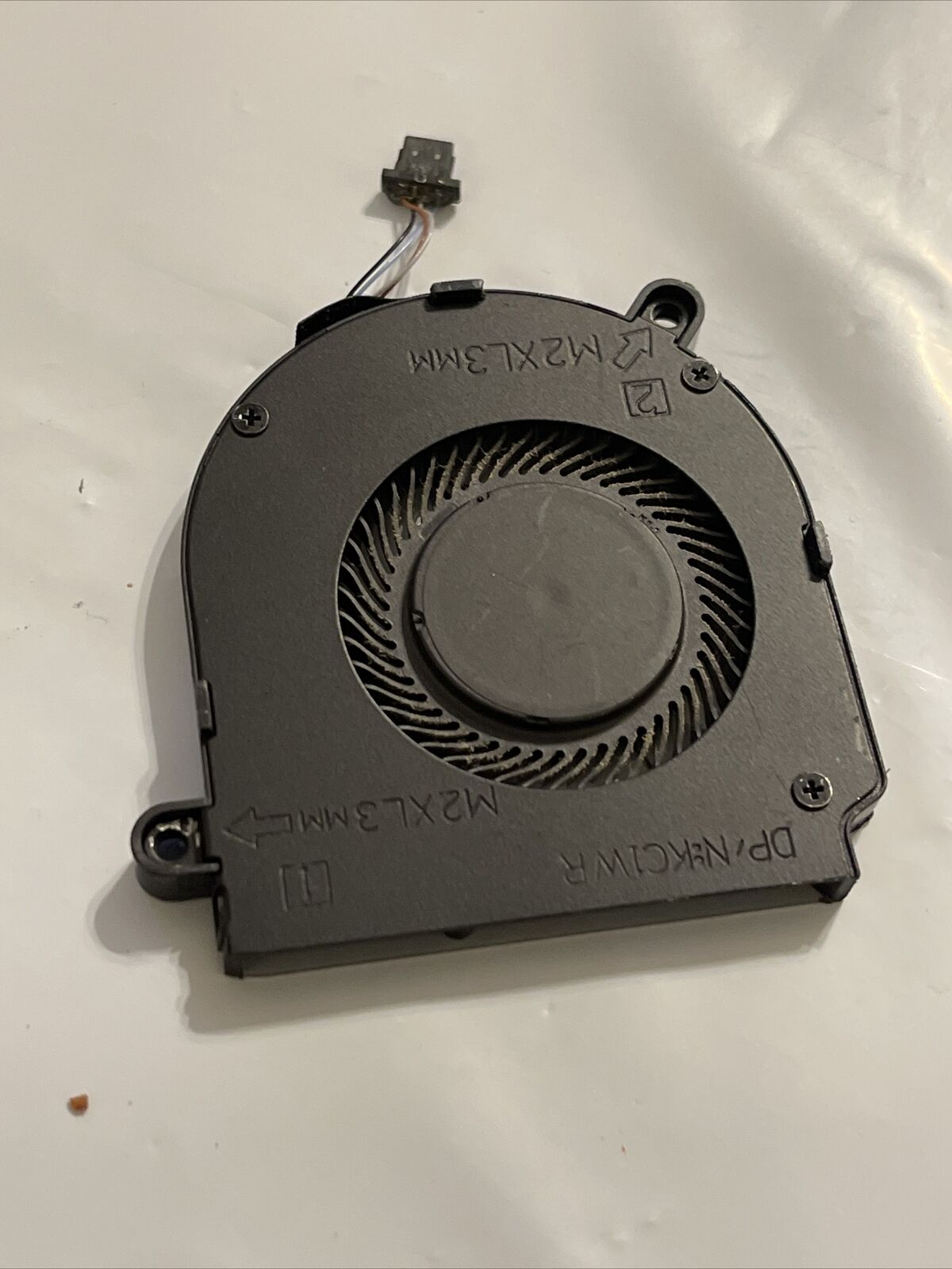 GENUINE DELL LATITUDE 5300 LAPTOP CPU COOLING FAN KC1WR 0KC1WR P5