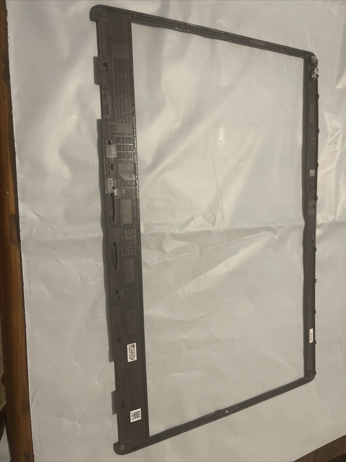 Dell OEM Precision 7550 15.6" LCD Front Trim Cover Bezel LCD Trim Bezel GN3XP N2