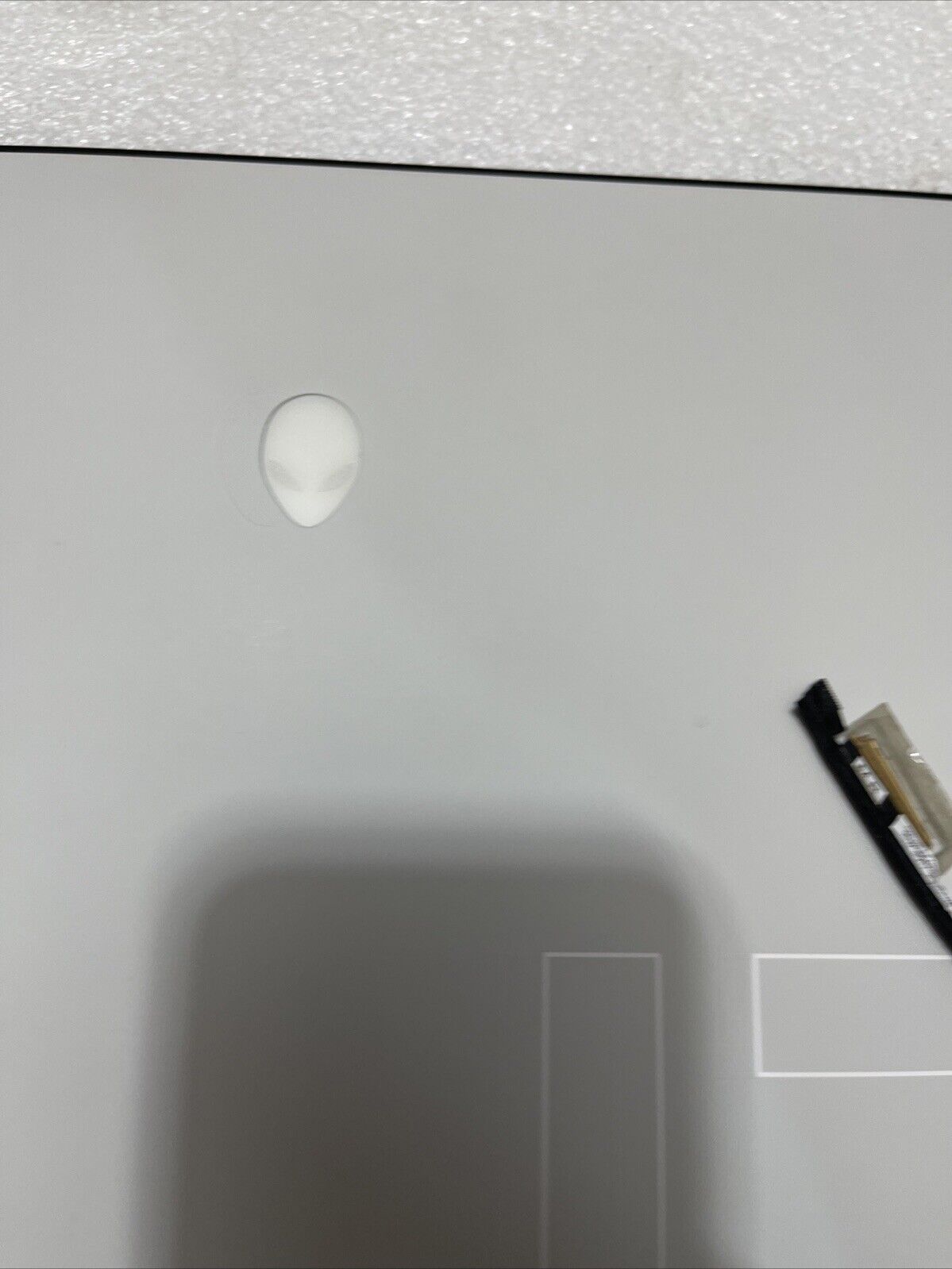 Dell Alienware M17 R4 FHD 360Hz LCD Screen Lunar White NT DD4YY 0DD4YY JK F3