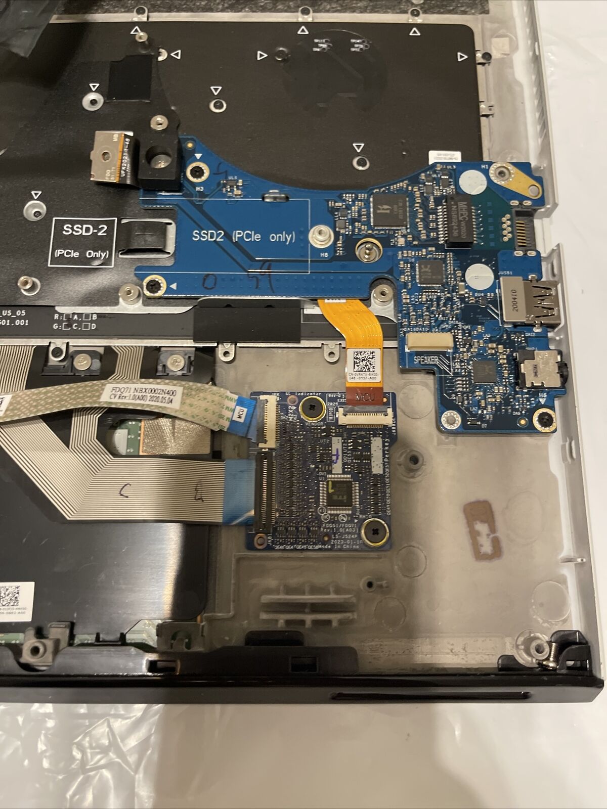 Dell Alienware M17 R3 Laptop Palmrest US Lunarlight Keyboard 00KP6D P8 T4 GradeB