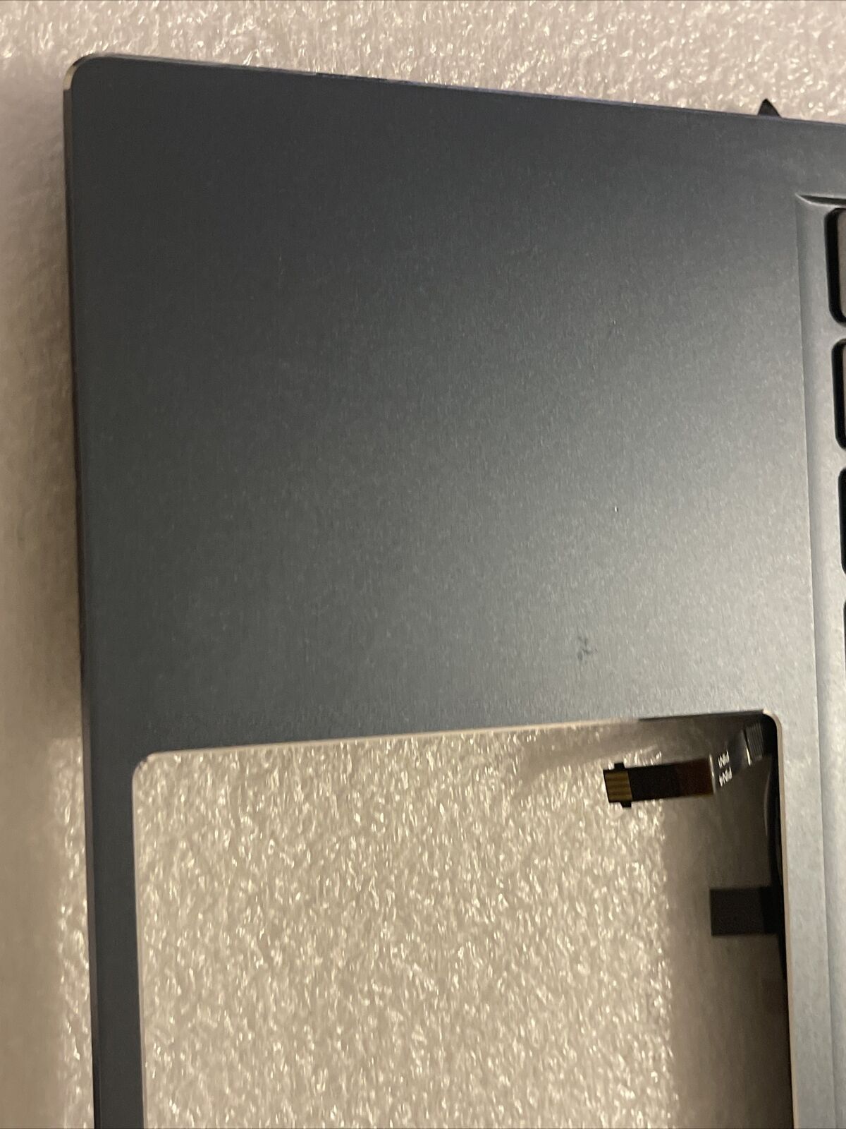 Dell Inspiron 16 Plus 7610 Laptop Palmrest US/EN Keyboard 0YRKJM H3P4 Dented