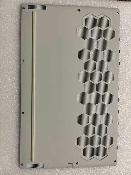 Genuine Dell Alienware M17 R3 White Bottom Base Back Cover 80MH0 080MH0 H1 E2 E1