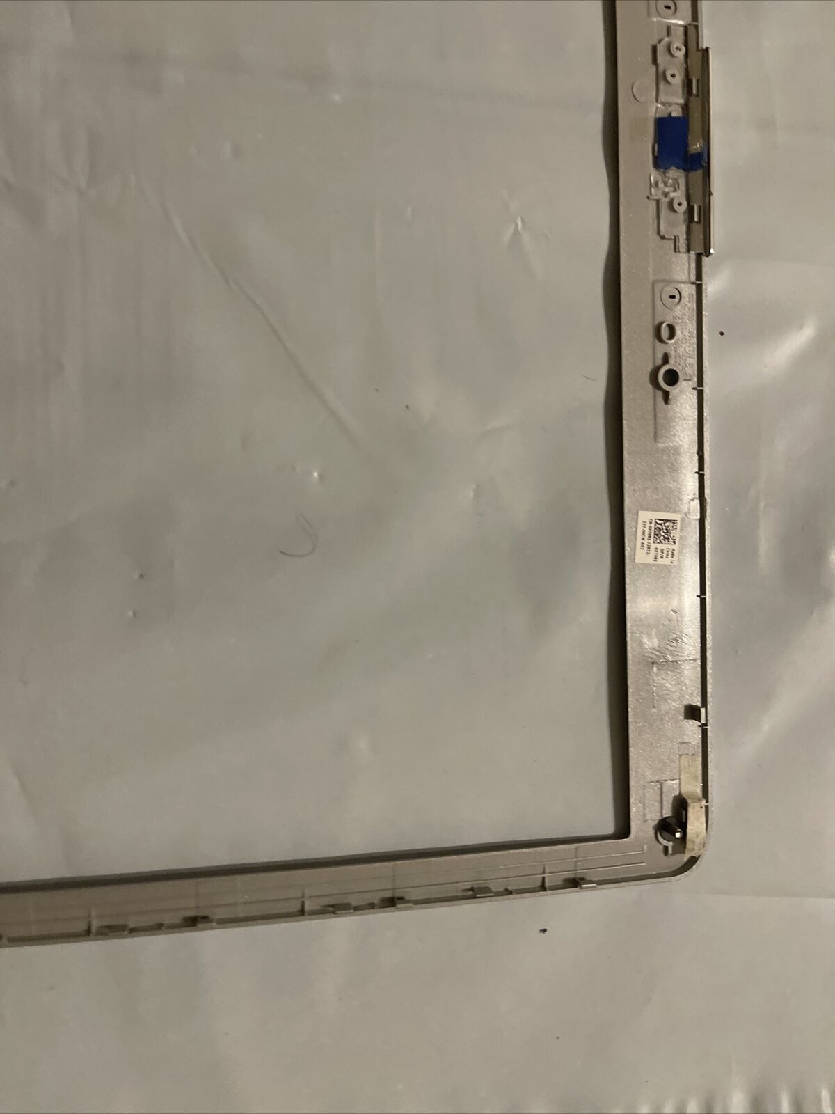 Dell OEM Inspiron 1525 1526 15.4" LCD Front Trim Cover LCD Bezel XT981 0XT981 N1