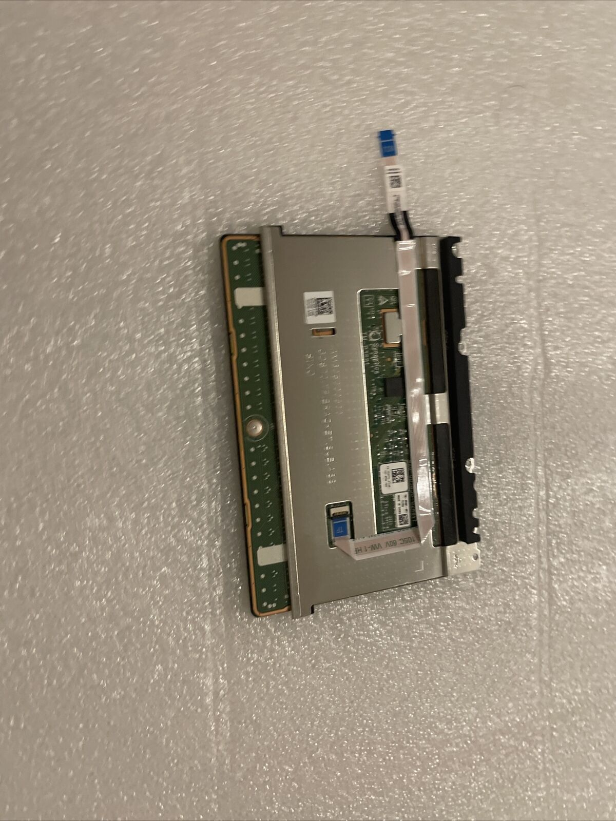 Genuine Dell Alienware x17 R1 Replacement Touchpad with cable RY7JP G3HYC H2 B3