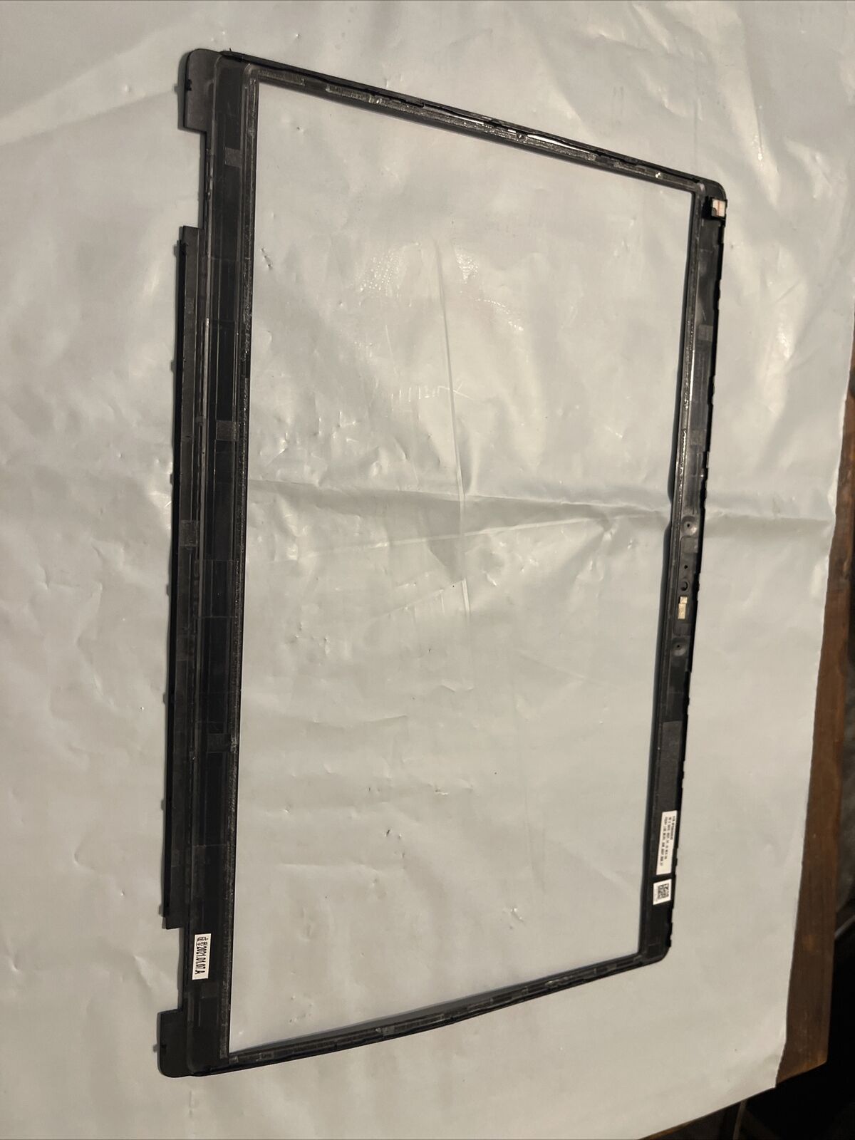 Dell OEM Latitude 5410 5411 14" Front Trim LCD Bezel HD Cam D5M19 N2