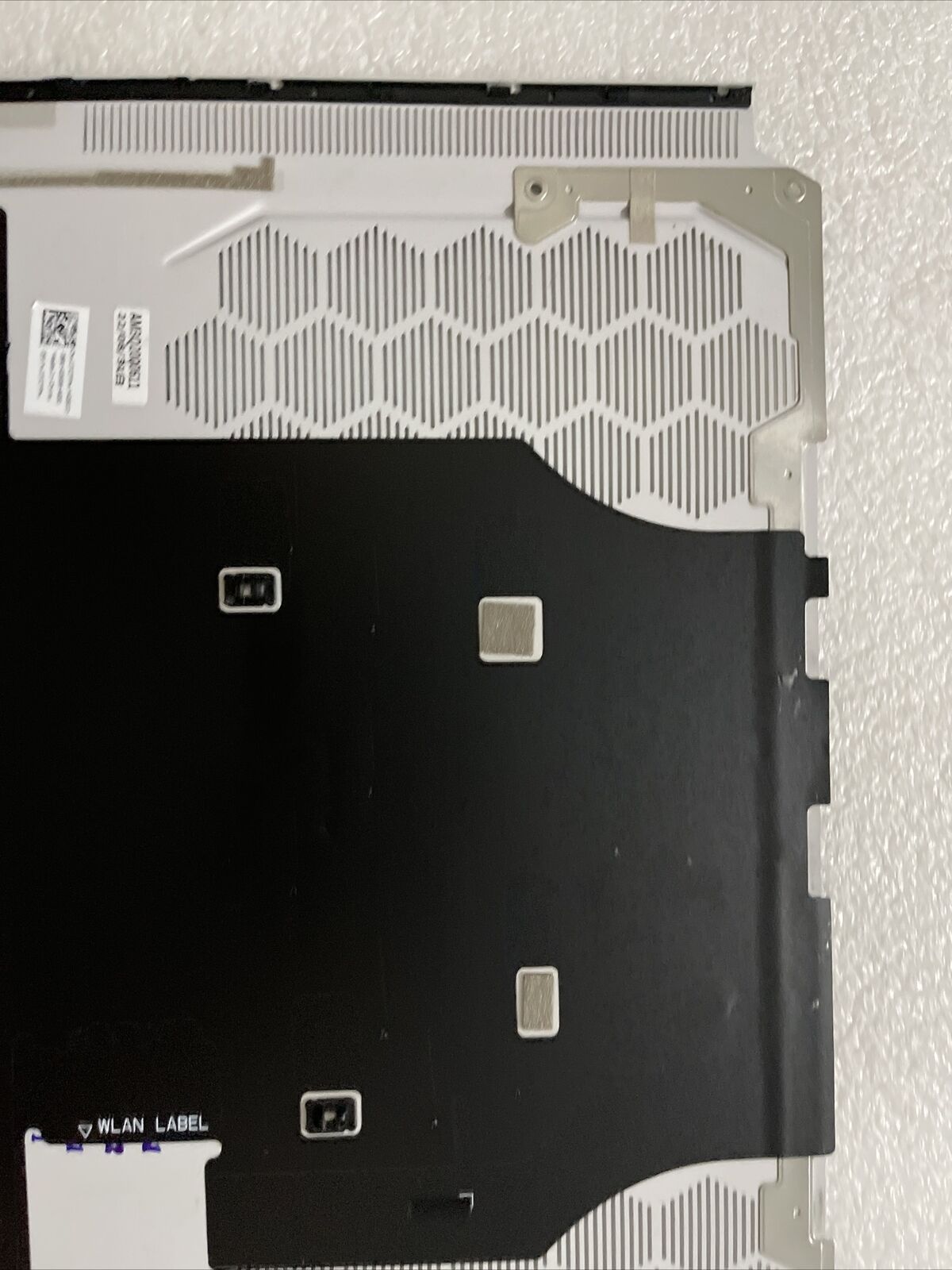 Dell Alienware X15 R1 R2 Bottom Base Cover  0TCTPN H1E1 Missing 1 or 2 screws