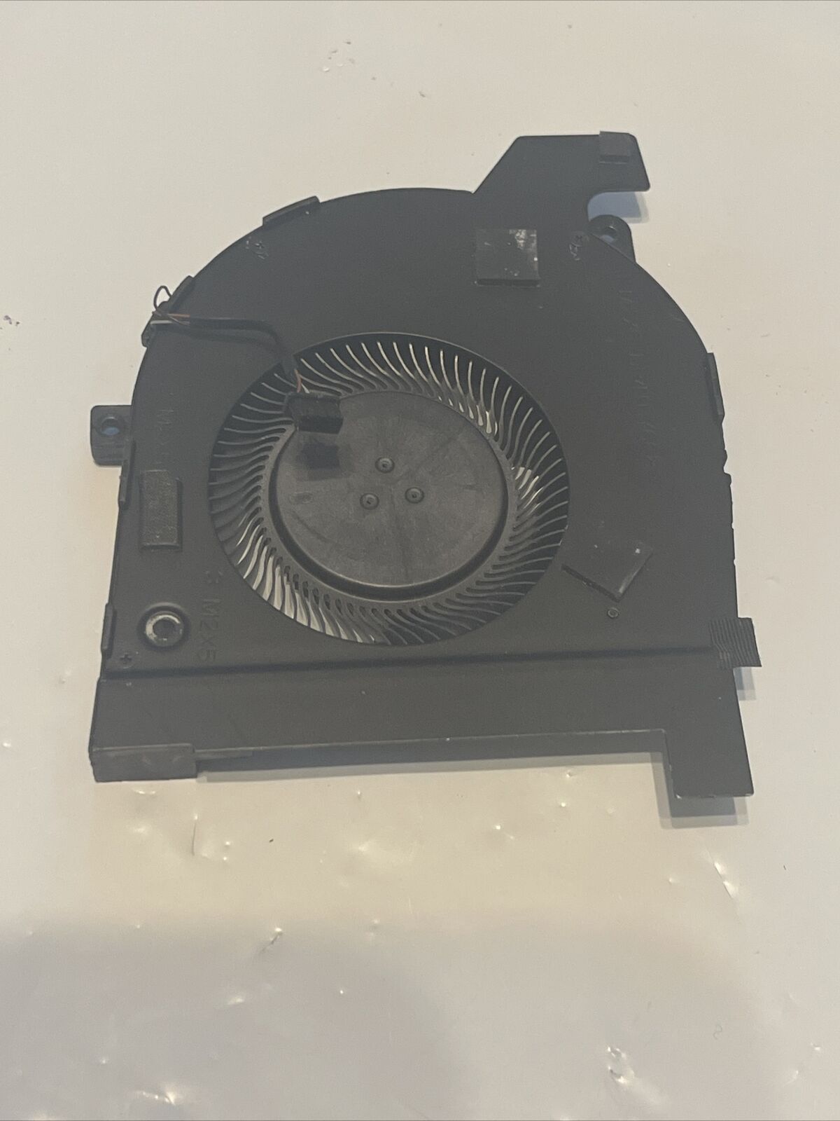 Dell Latitude 5511 fan integrated cooling  FMCT 0HY6C8 HY6C8 P6