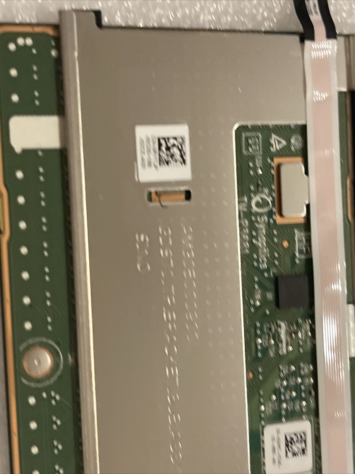 Genuine Dell Alienware x17 R1 Replacement Touchpad with cable RY7JP G3HYC H2 B3