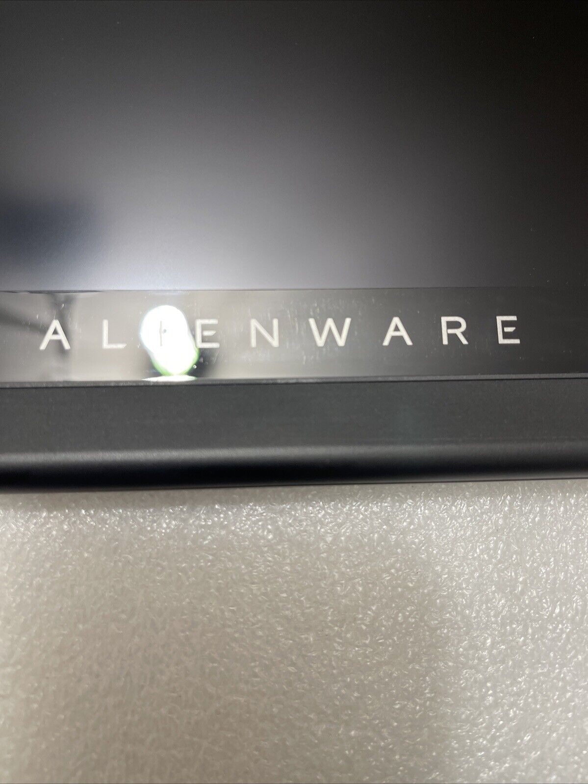 Dell Alienware M17 R4 FHD 360Hz LCD Screen Lunar White NT DD4YY 0DD4YY JK F3