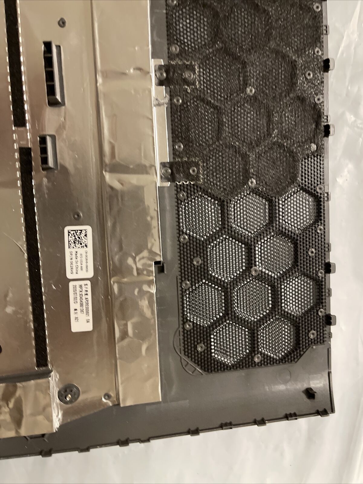 Genuine Dell Alienware Area-51 R2 Laptop Bottom Base Cover 62RH9 062RH9 B6