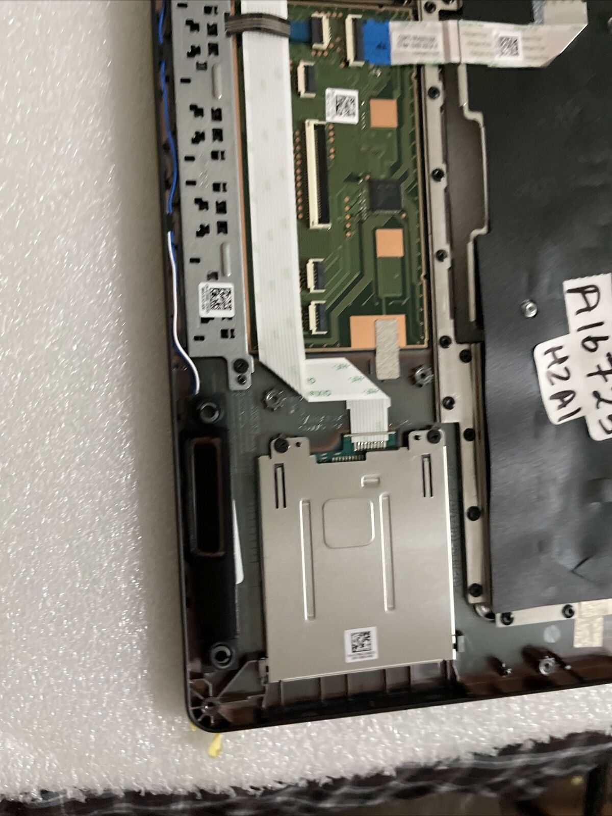 GENUINE DELL Latitude 5480 Palmrest Touchpad Dual Point 66D1C MkX2H A16725 H2 A1