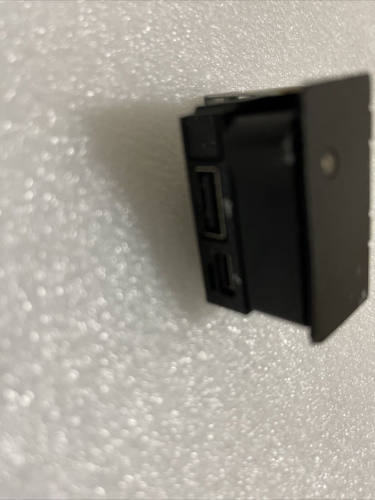 Oem Dell Poweredge R640 Right Ear C6KXV K48J9 0K48J9 U1 Dented See pics