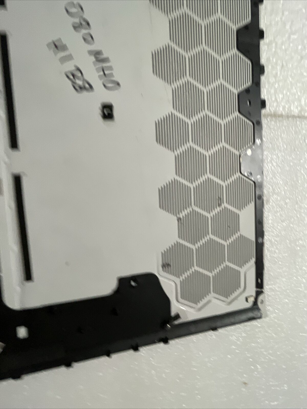 Dell Alienware M17 R3 White Bottom Base Case 80MH0 080MH0 080MH0 N1 B6