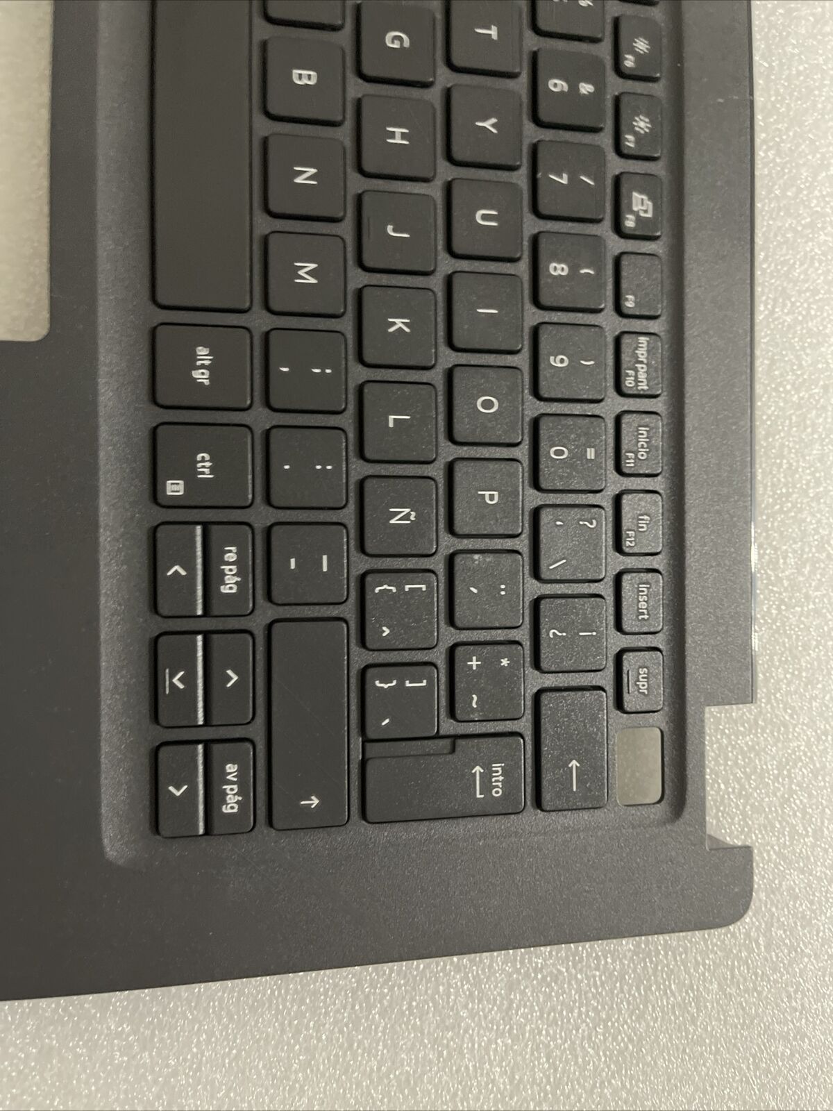 Genuine Dell Latitude 3410 E3410 Laptop Palmrest Spanish Keyboard  0MC2P NSb5