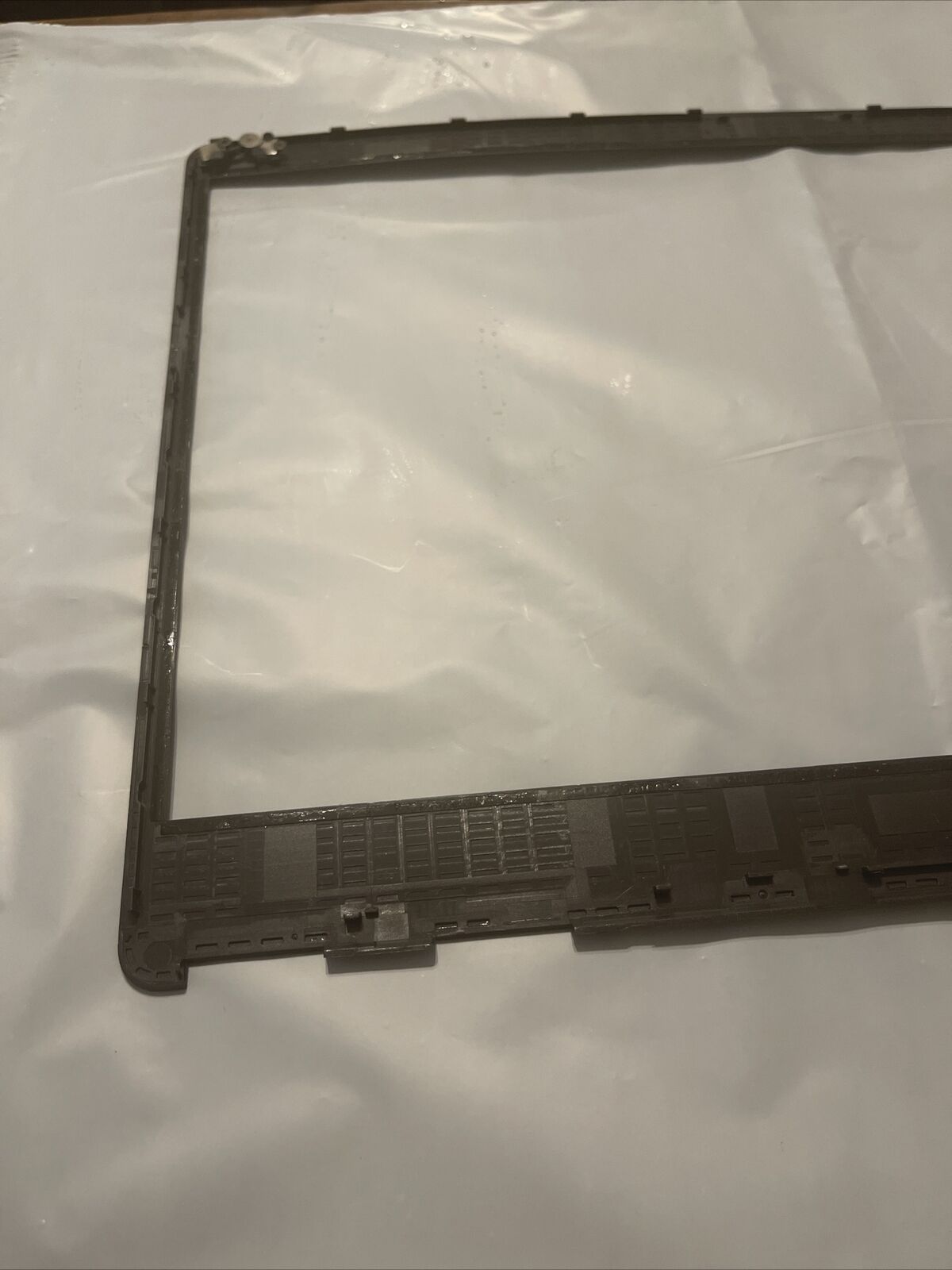 Dell OEM Precision 7550 15.6" LCD Front Trim Cover Bezel LCD Trim Bezel GN3XP N2