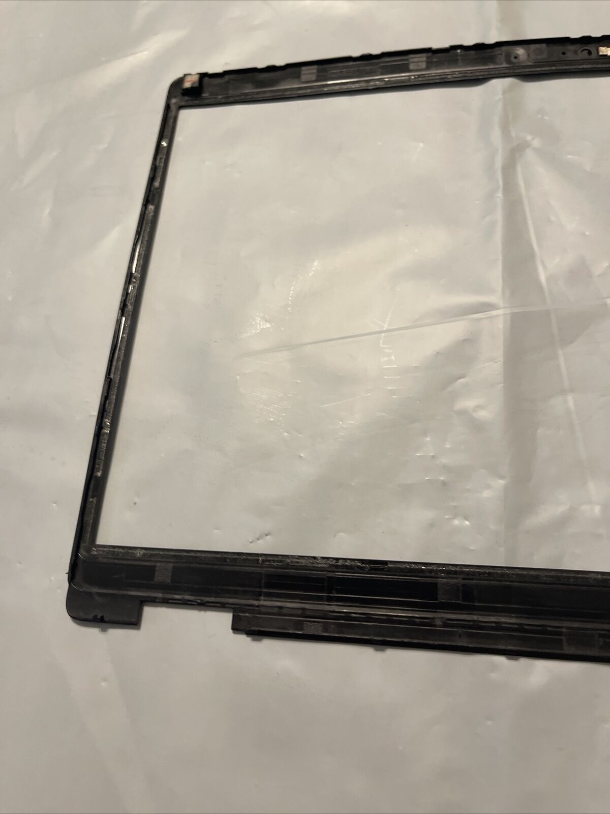 Dell OEM Latitude 5410 5411 14" Front Trim LCD Bezel HD Cam D5M19 N2