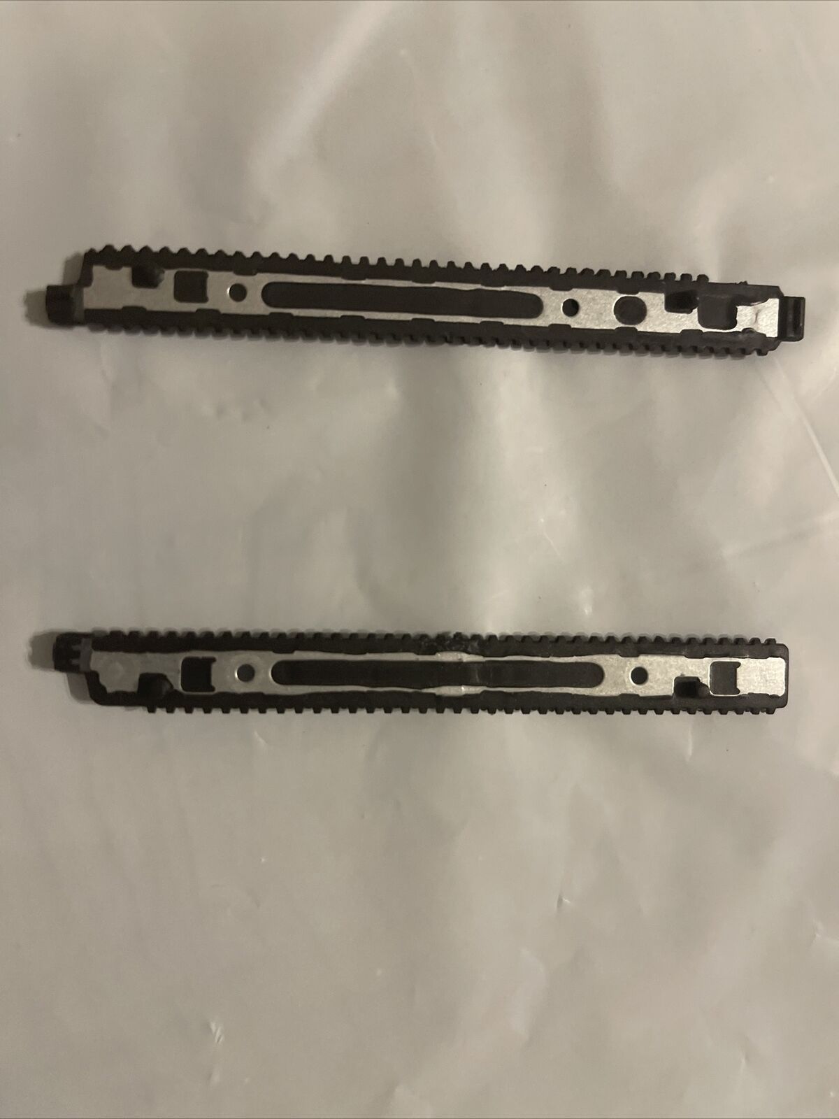 New GENUINE HP HD CADDY Bracket  15-CC 15-CC158NR (CD310) 926848-001 926848 ata