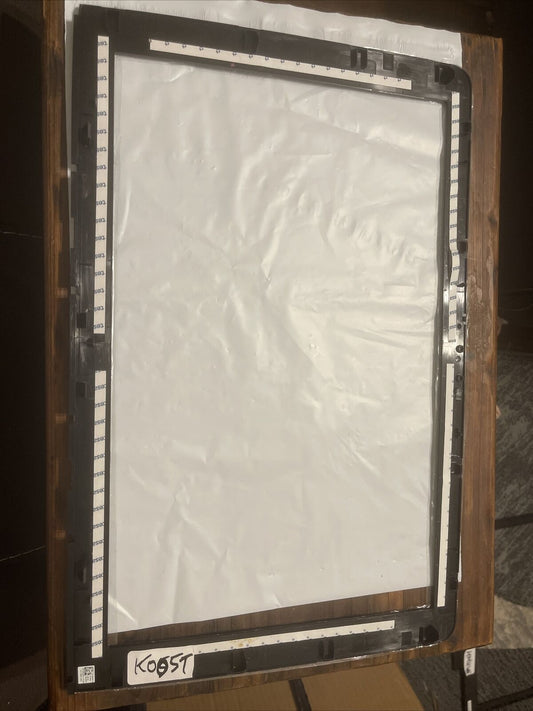 Dell Vostro 320 Series 18.5" LCD Screen Bezel W/Webcam Port K005T CN-0K005T  N3