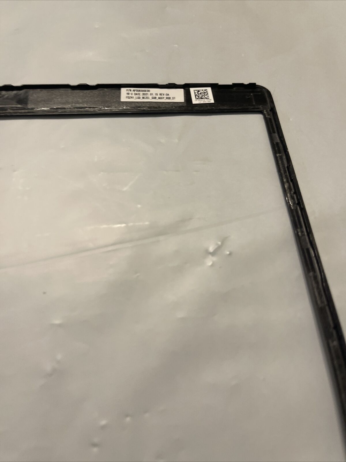 Dell OEM Latitude 5410 5411 14" Front Trim LCD Bezel HD Cam D5M19 N2