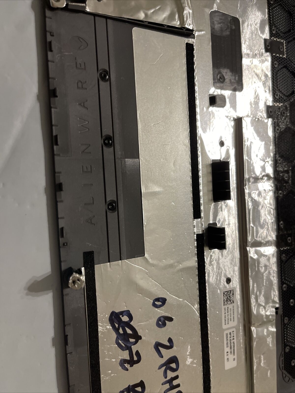 Genuine Dell Alienware Area-51 R2 Laptop Bottom Base Cover 62RH9 062RH9 B6