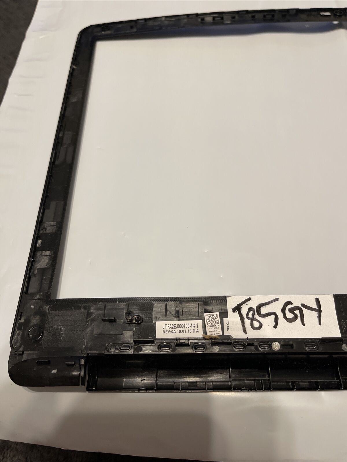 Genuine Dell OEM Inspiron 3780 17.3" Front Trim LCD Bezel T85GY 0T85GY N1