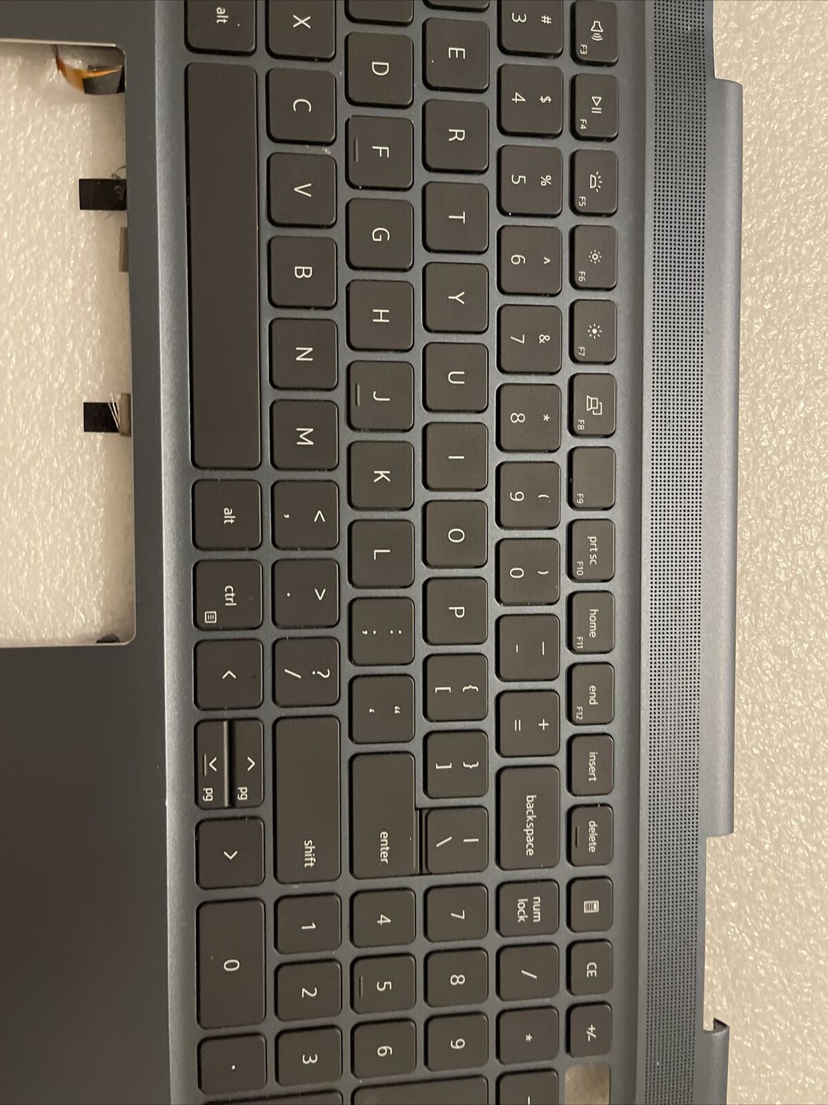 Dell Inspiron 16 Plus 7610 Laptop Palmrest US/EN Keyboard 0YRKJM  H1 P7 Dented
