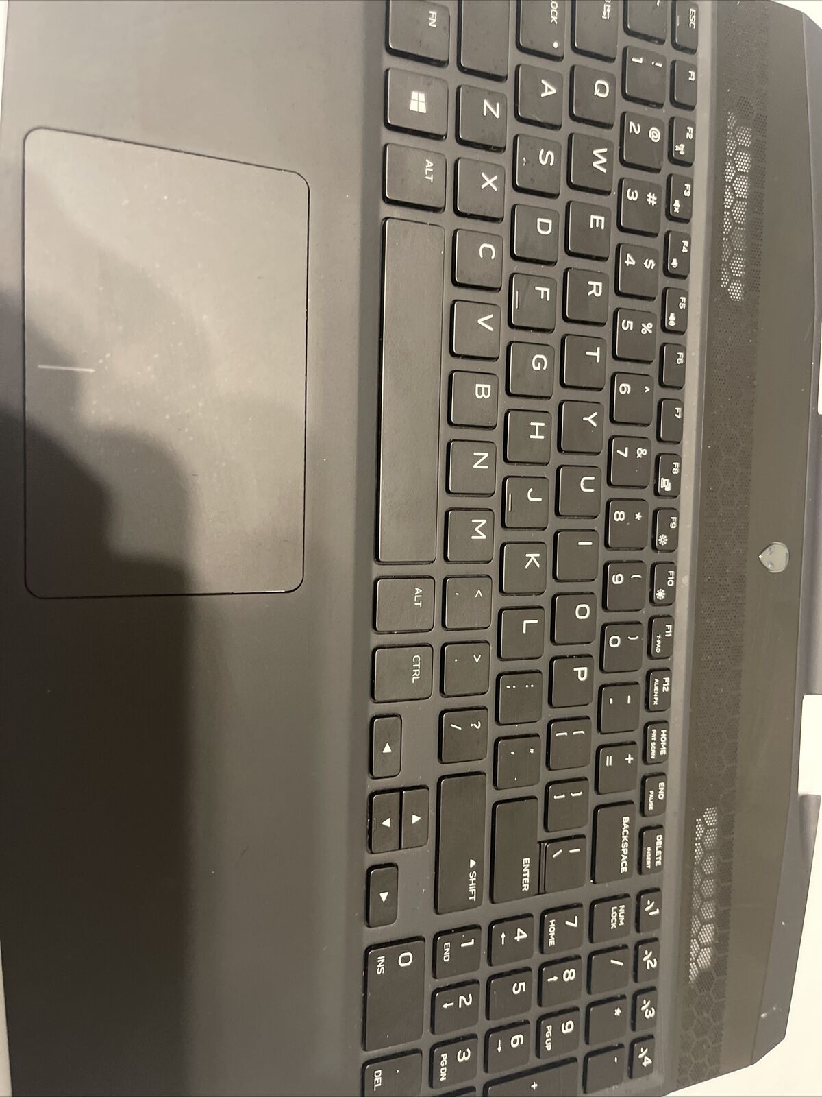 Genuine Dell Alienware M15 Ultrabook Palmrest With Touchpad VNPDJ 0VNPDJ P4 T5