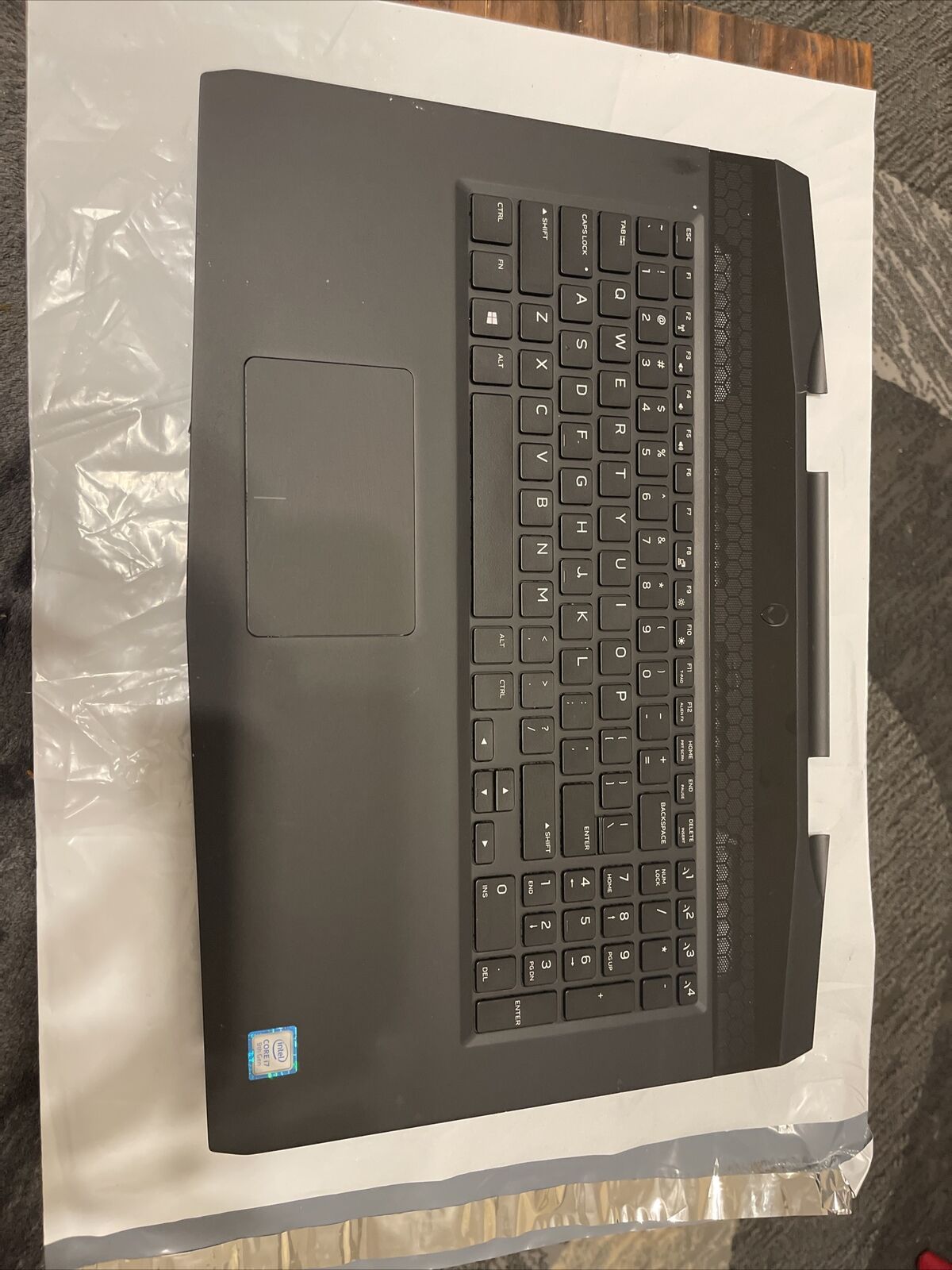 Genuine Dell Alienware M17 Laptop Palmrest Top Cover Assembly GYGKG 0GYGKG P8