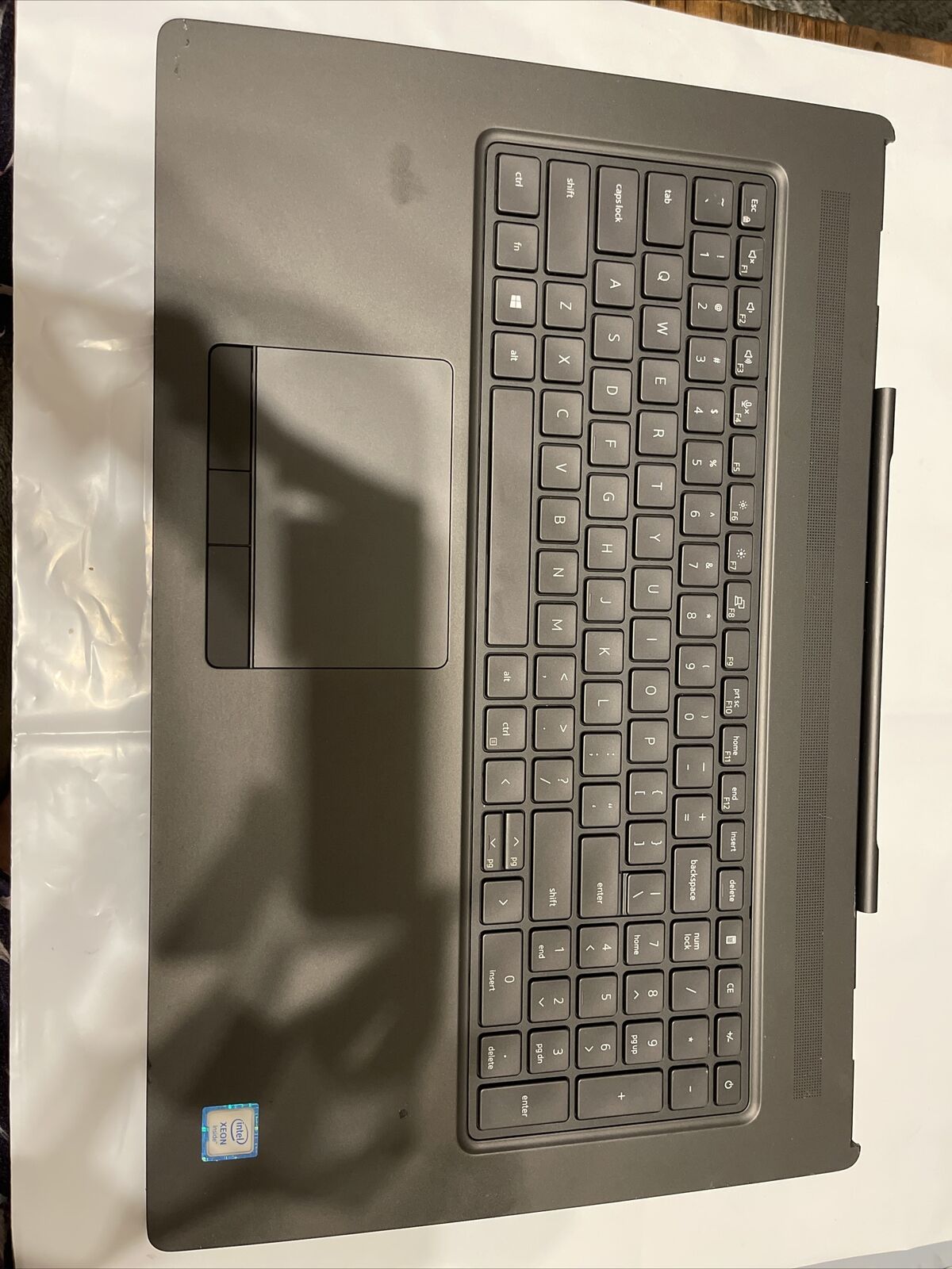 Genuine Dell Precision 7750 Palmrest Touchpad US/EN Keyboard 01VVYH 1VVYH p3 h1