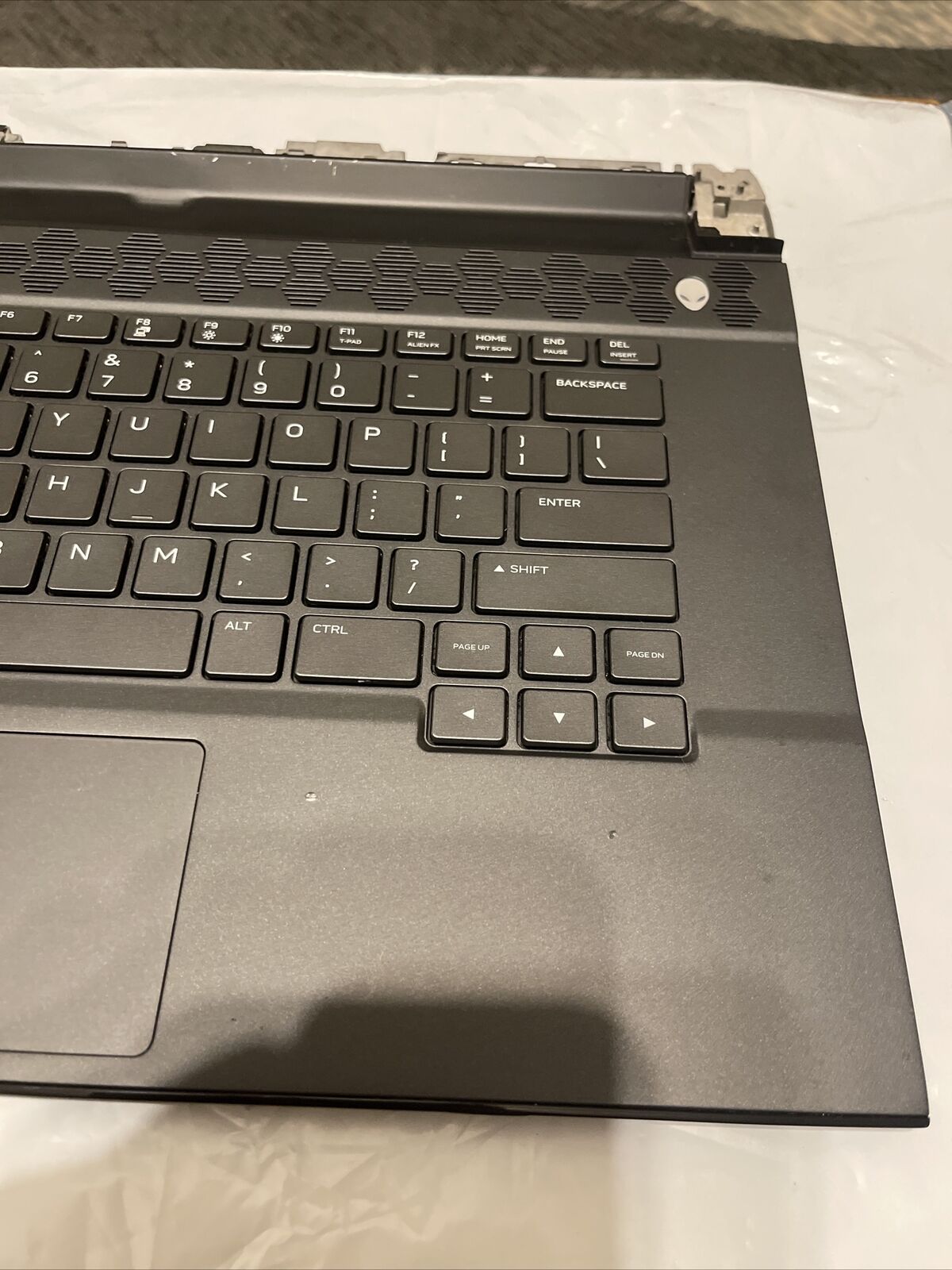 Genuine Dell Palmrest  Keyboard US Alienware15 M15 R3 Black 3DYGJ 03DYGJ R3 P8