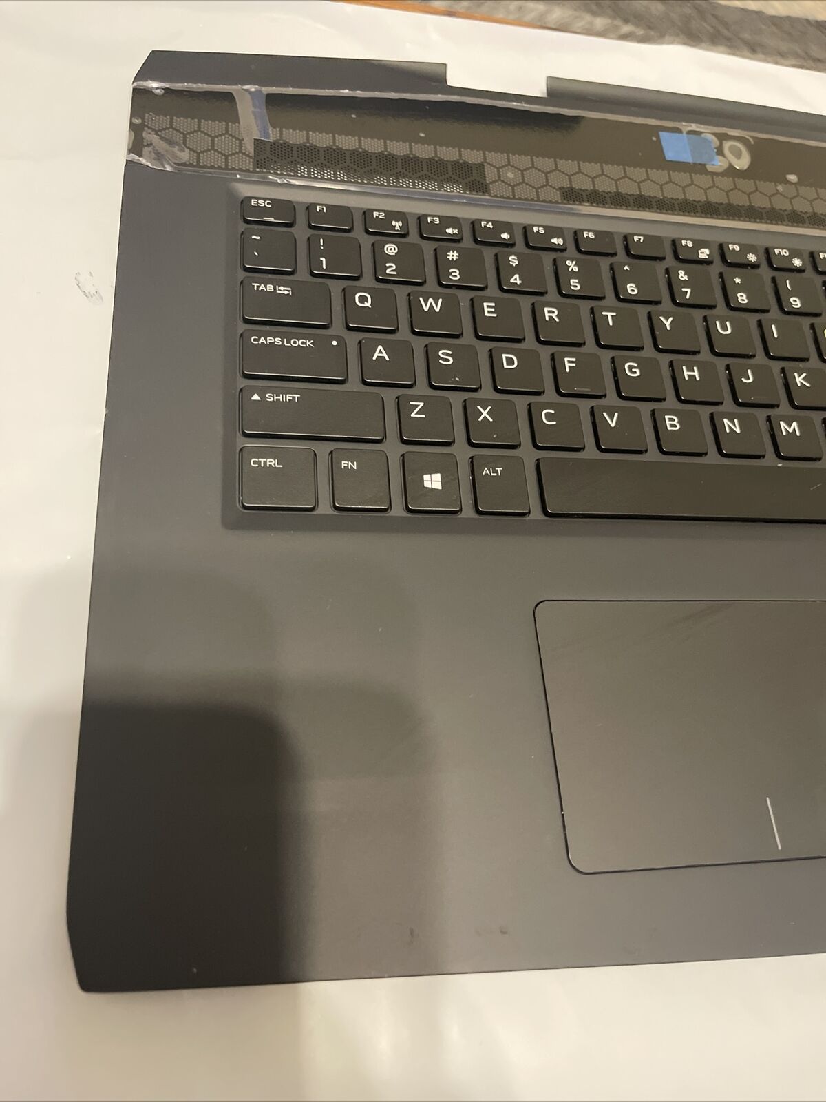 Genuine Dell Alienware M17 Laptop Palmrest Top Cover Assembly GYGKG 0GYGKG P4 T1