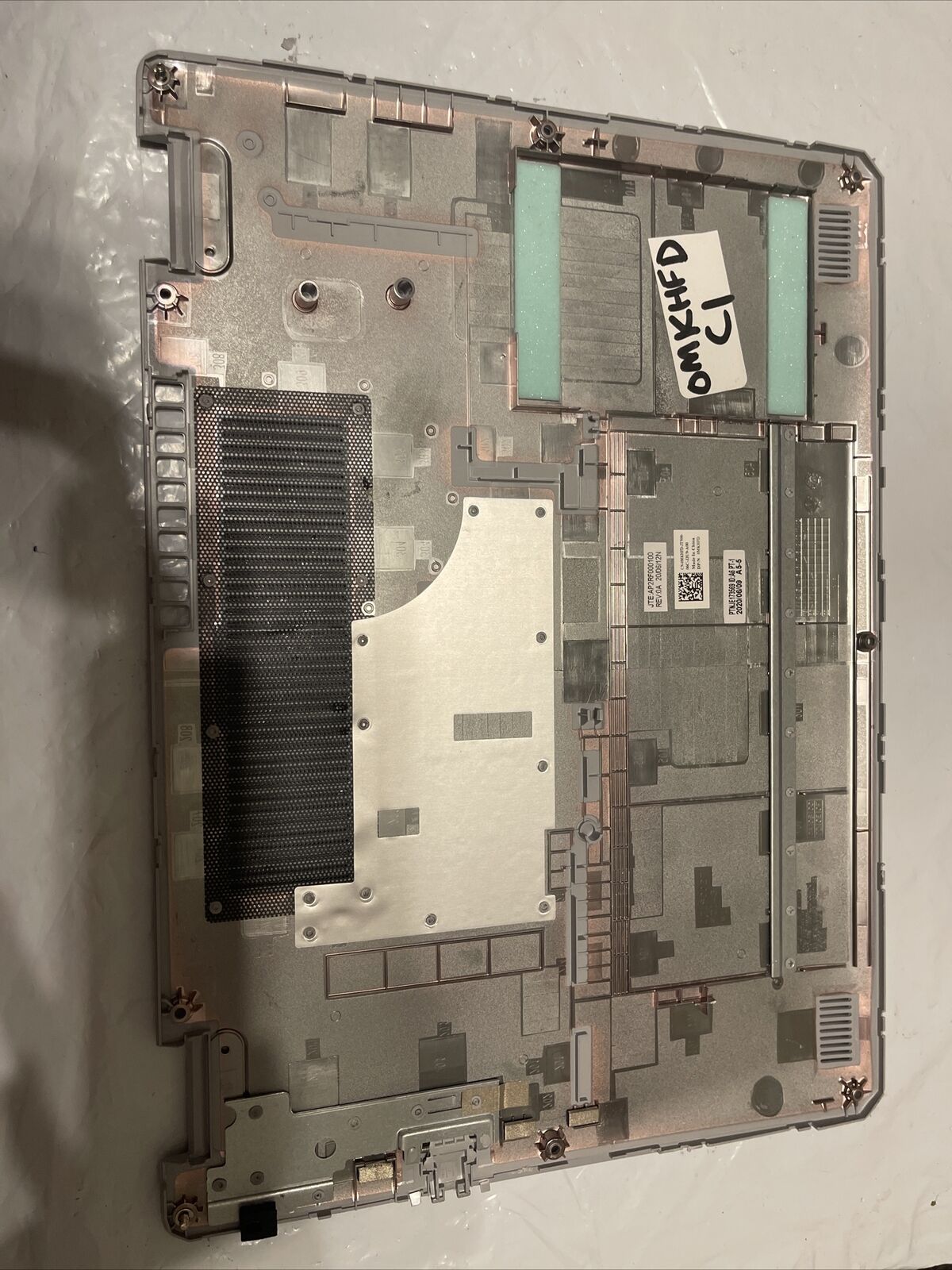 Genuine Dell Inspiron 5493 LCD Laptop Bottom Base Case Assembly MKHFD HUA 01 C1