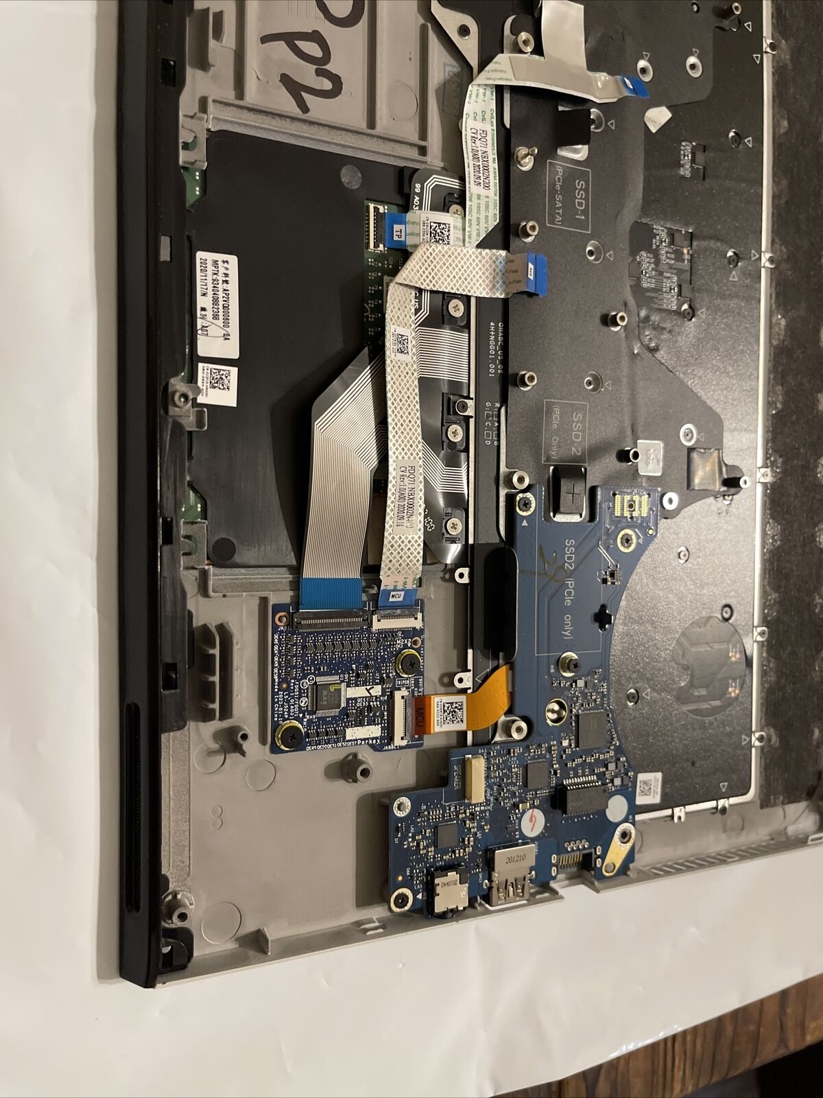 Dell Alienware M17 R3 Palmrest Keyboard Lunarlight  Extras 00KP6D 0KP6D H4 P2