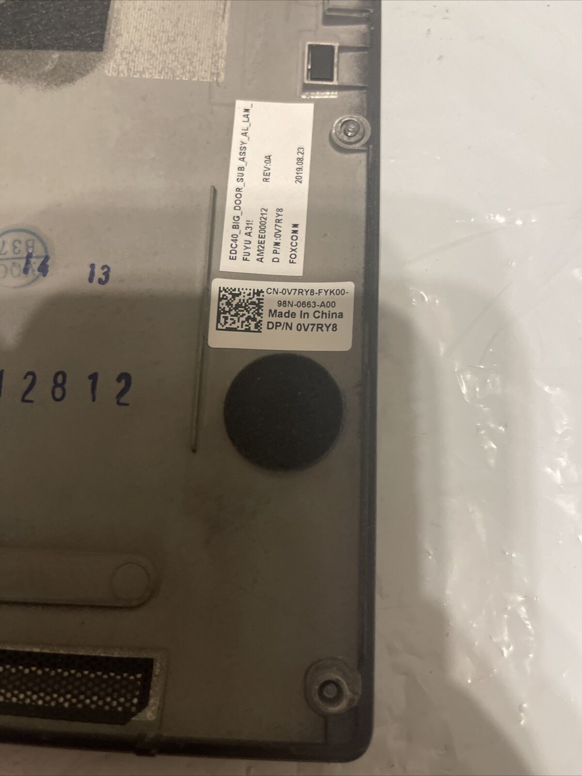 OEM Dell Inspiron7400 Laptop Bottom Base Case Lower Cover Silver V7RY8 HUA 01 C1