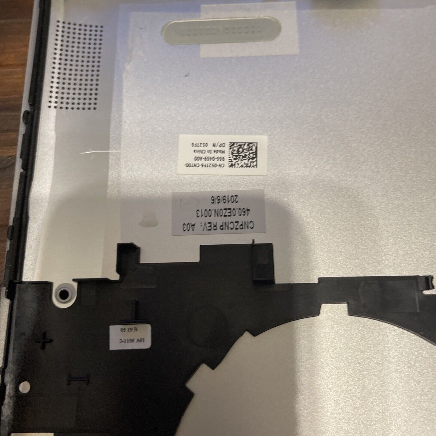 Genuine Dell Inspiron 7586 2-in-1 Laptop Bottom Base Case Cover 052TF6 52TF6 b3