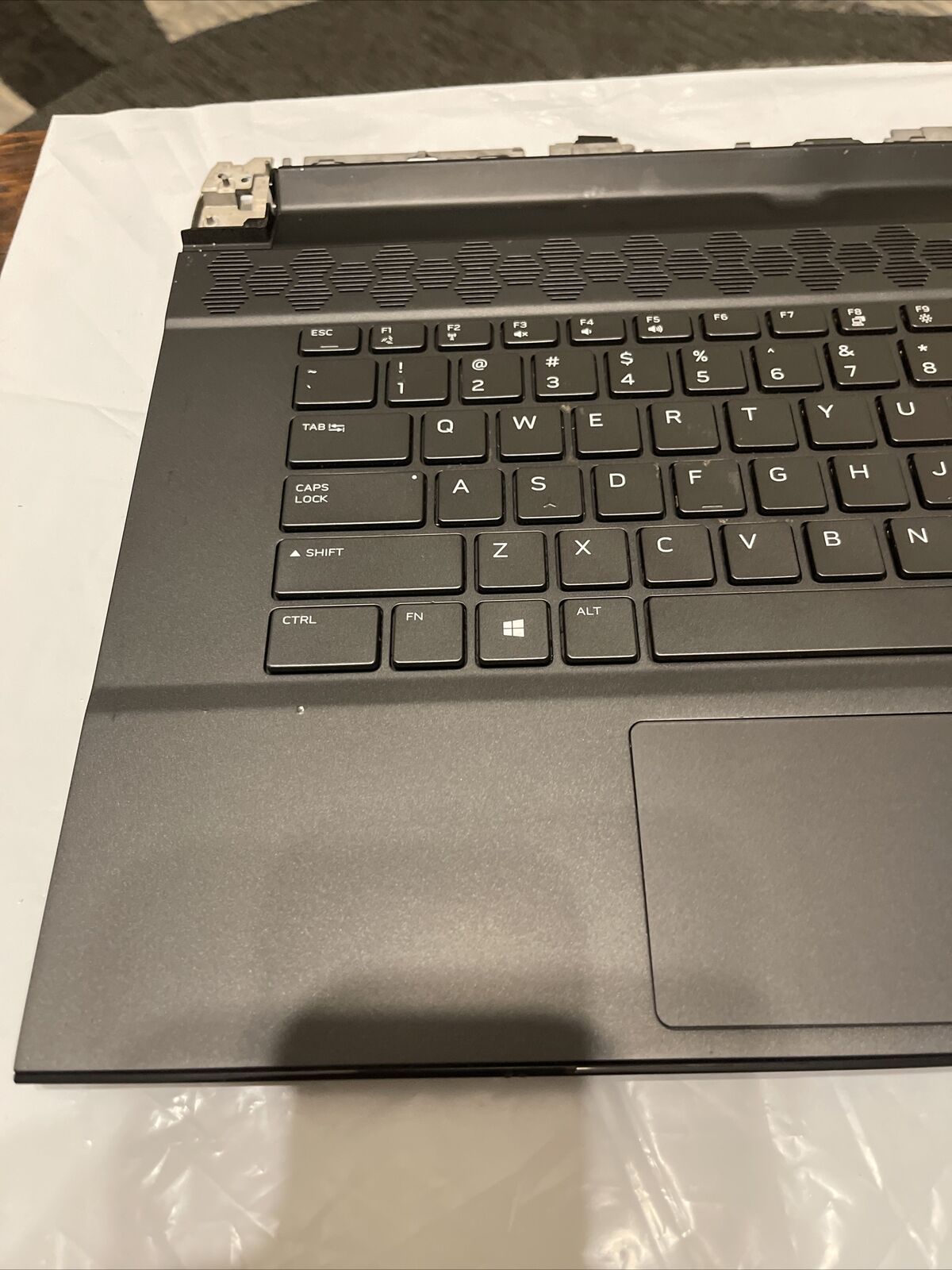 Genuine Dell Palmrest  Keyboard US Alienware15 M15 R3 Black 3DYGJ 03DYGJ R3 P8