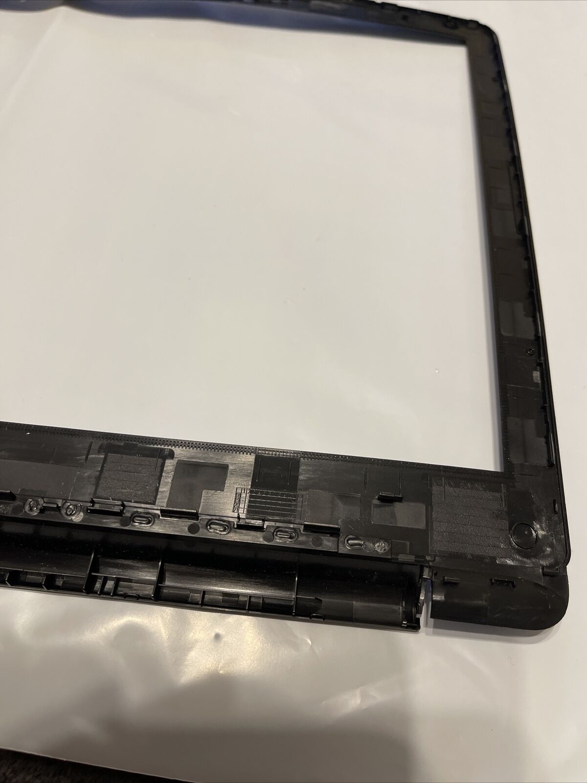 Genuine Dell OEM Inspiron 3780 17.3" Front Trim LCD Bezel T85GY 0T85GY N1