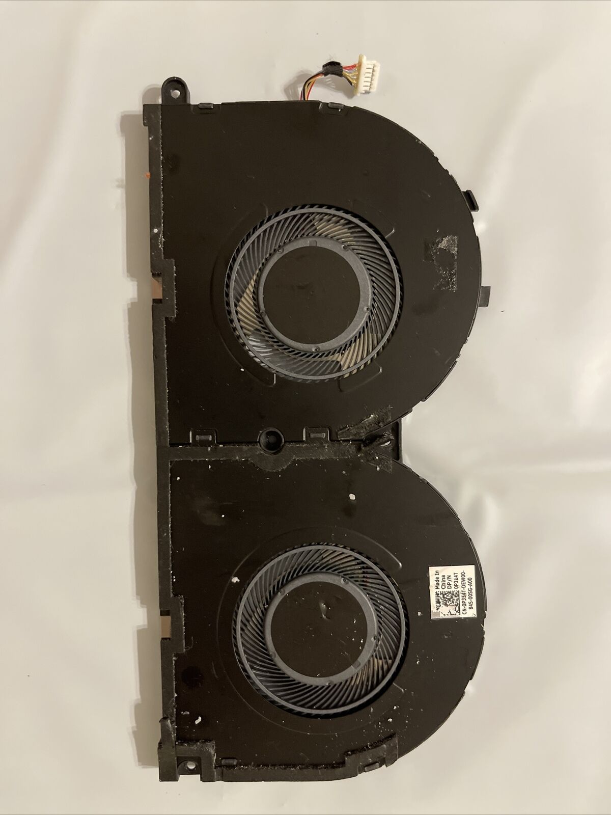 Dell XPS 15 9575 Dual Cooling Fan Assembly DC28000KDD0 P354T 0P354T