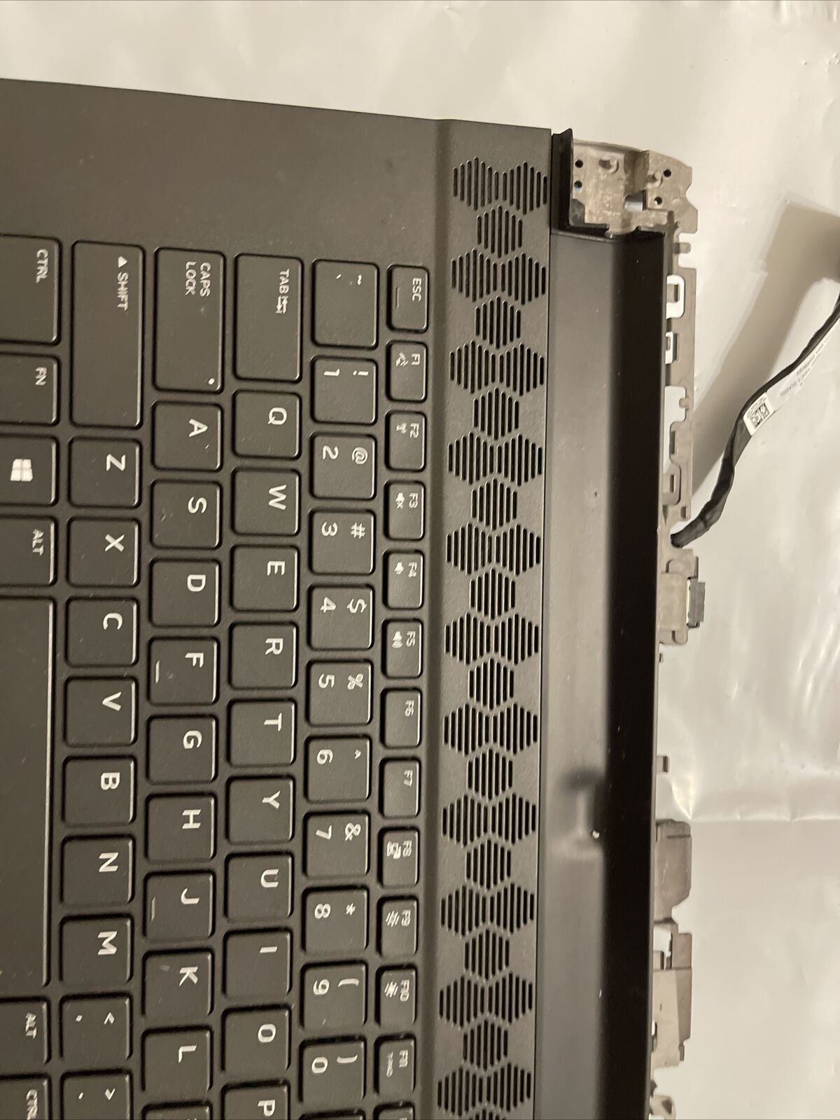 Dell Alienware M15 R3 Palmrest Backlit Keyboard Speaker Extra 3DYGJ 03DYGJ H1 P1