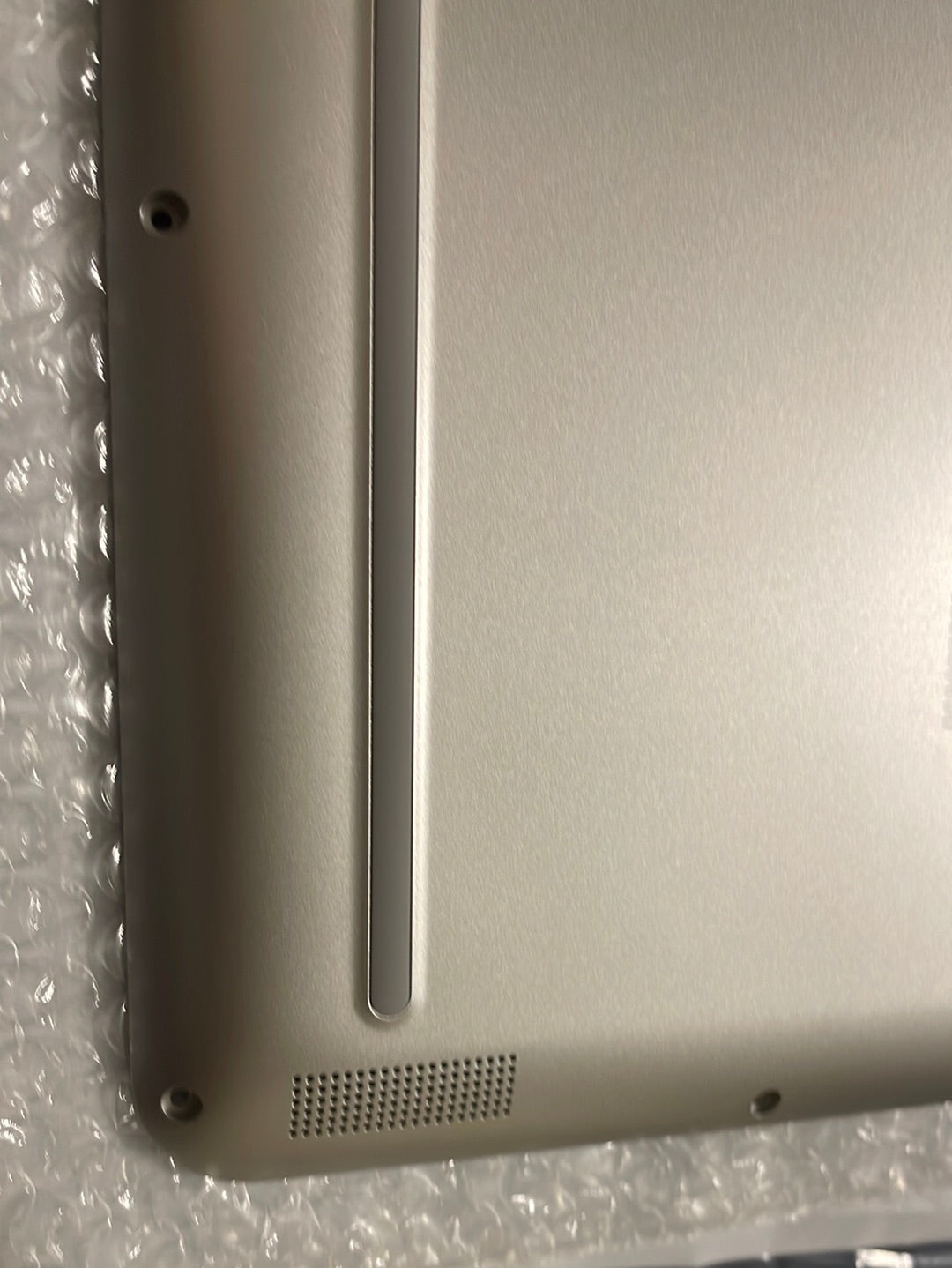 New Hp Laptop Bottom base part no: 818730-001